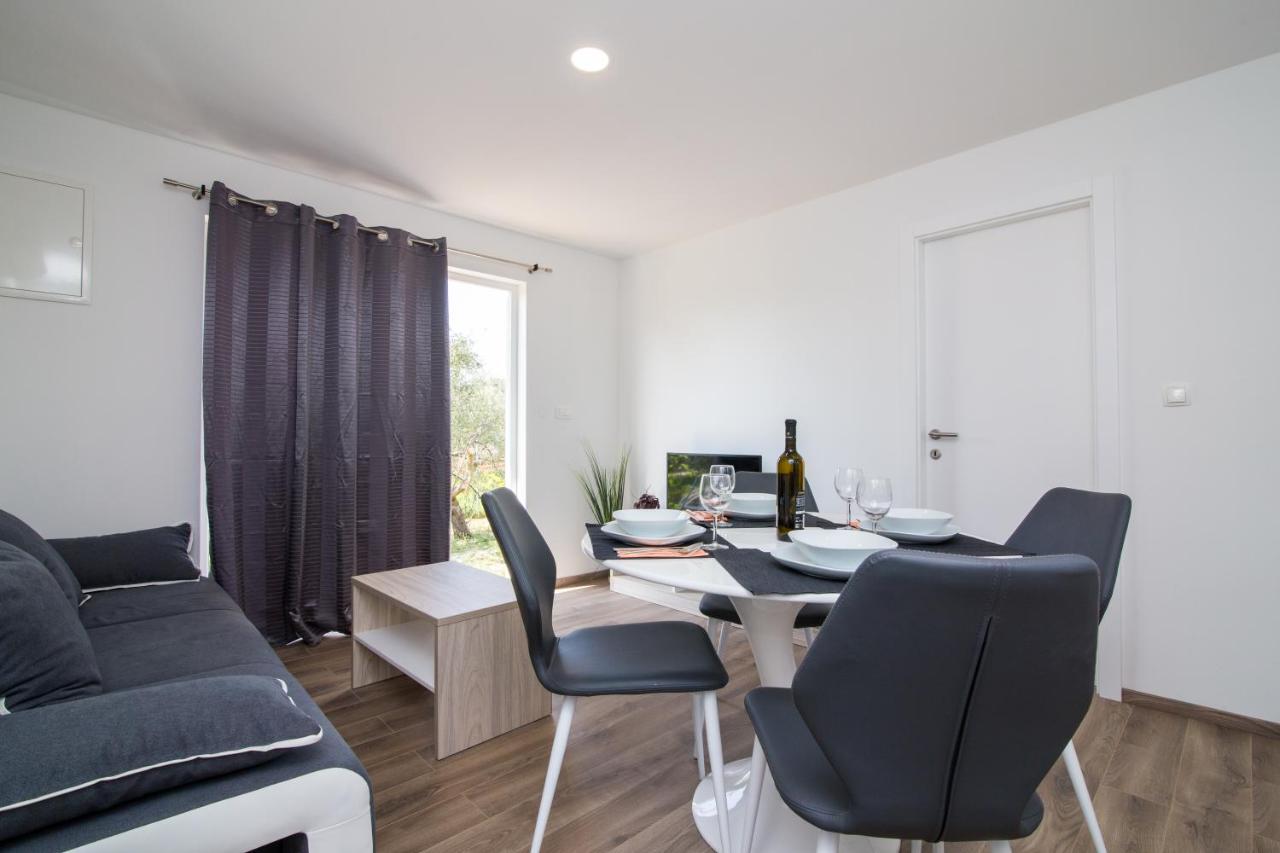 Luxury Mobile Homes Liza Biograd Na Moru Exteriör bild